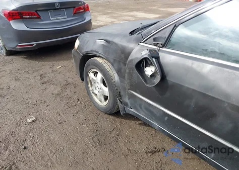 1998 Honda Accord Ex V6 из США, поврежденный, VIN 1HGCG1659WA010550